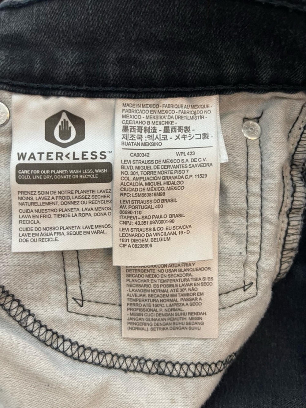 2/$40 Levi's Black Slim Straight Jeans - Picture 7 of 8